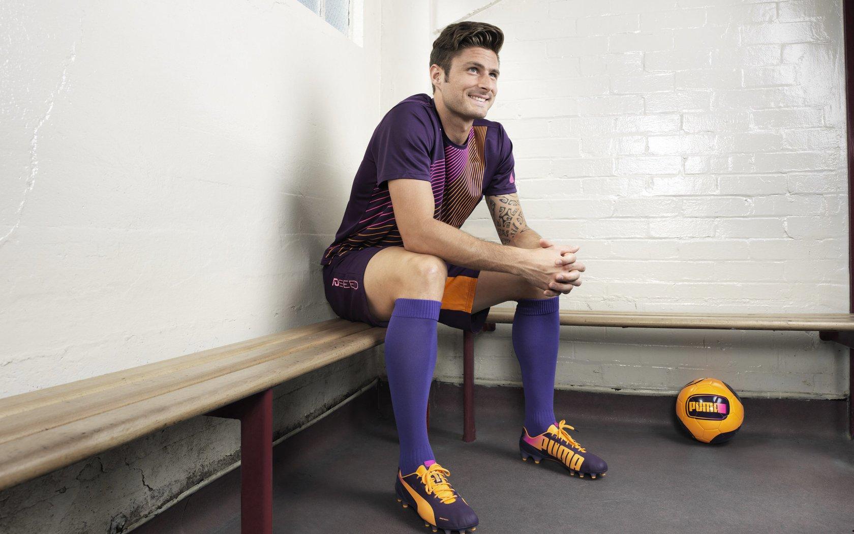 米勒全能贡献13+6+5 关键表现助球队稳守胜局